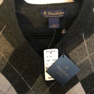 Med - NWT - Brooks Brothers 100% Lambswool Argyle sweater
